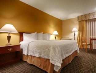 Best Western Village Inn Fresno Room photo