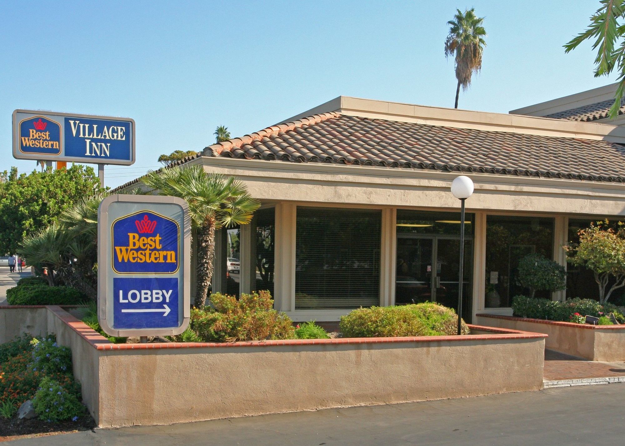 Best Western Village Inn Fresno Exterior photo
